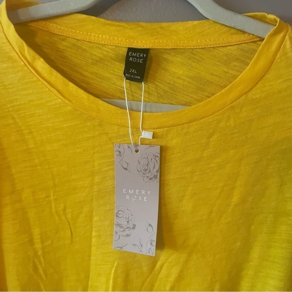 Emery Rose Women's Yellow Eyelet Embroidered Sleeves Short Sleeve Shirt Size 2XL